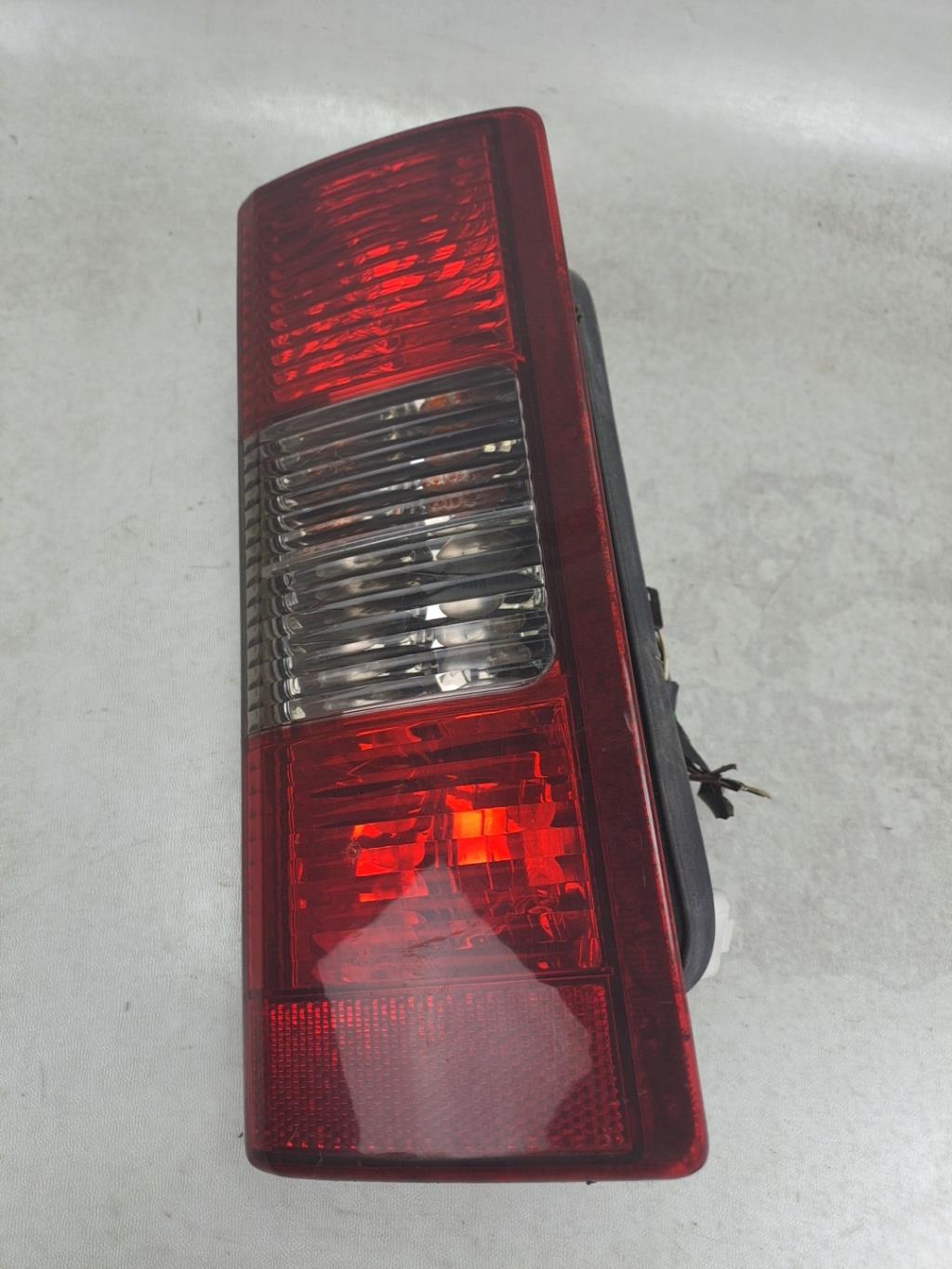 Fanale posteriore principale destro (luci) OPEL COMBO C PHASE 2 Diésel - 1