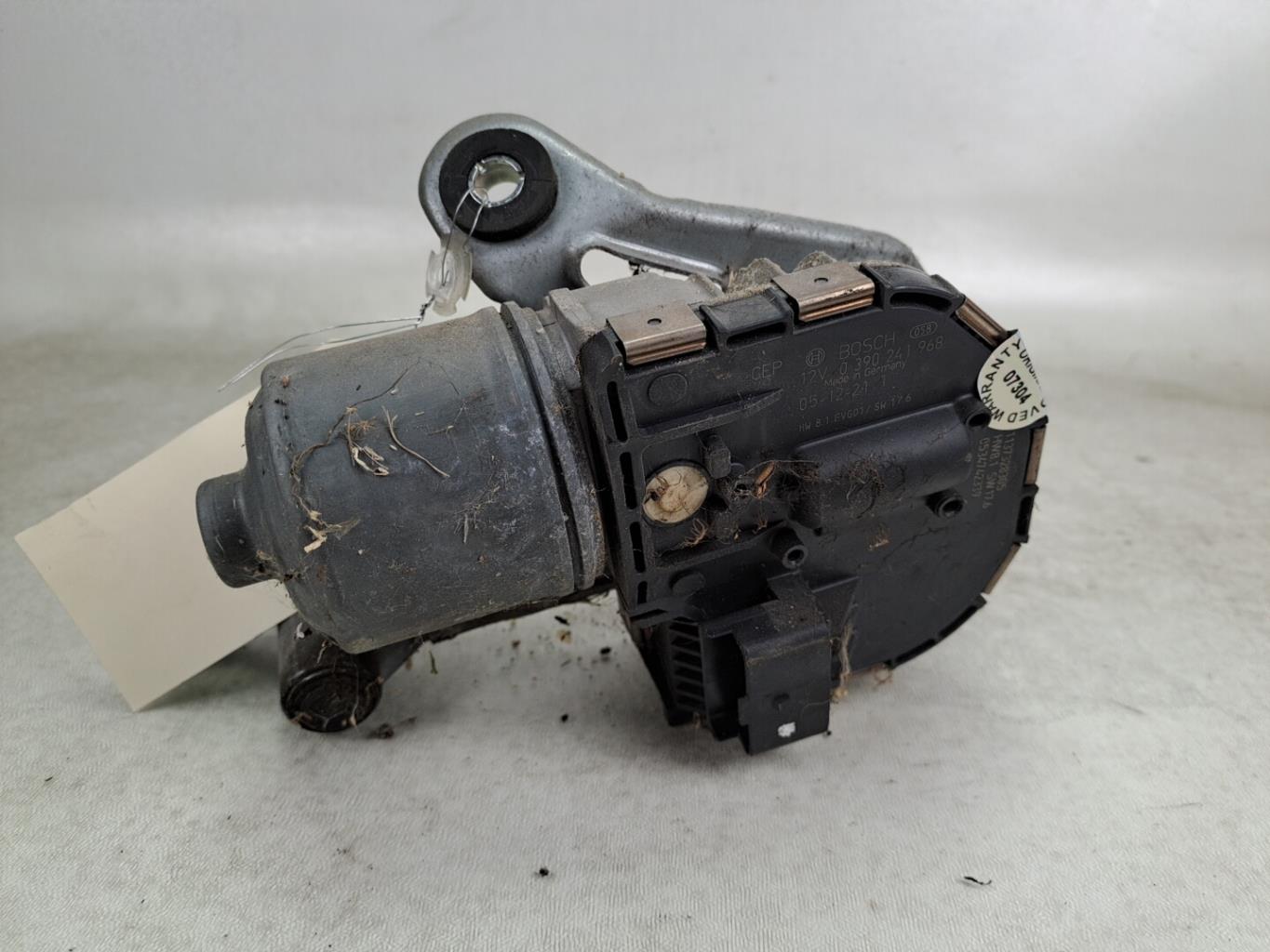 Motore tergicristallo anteriore sinistro PEUGEOT 407 PHASE 1 BREAK Diésel - 1