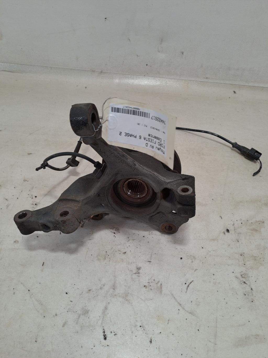 Mozzo anteriore destro FORD FIESTA 6 PHASE 2 Gasolina - 1