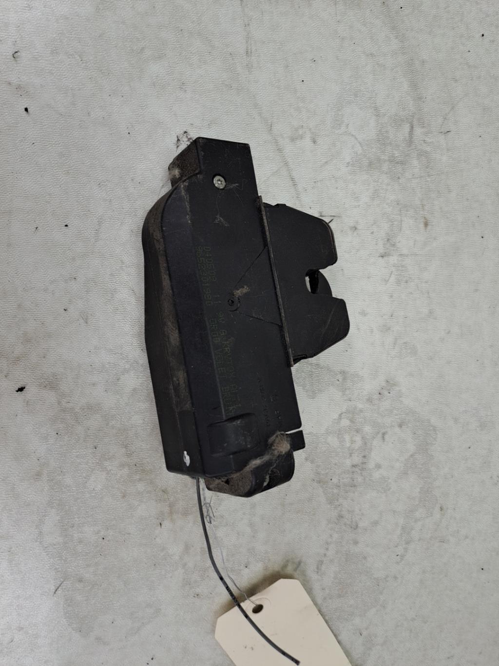Serrure de coffre CITROEN C3 1 PHASE 2 Diesel - 1