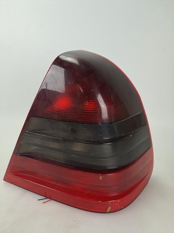 Fanale posteriore principale destro (luci) MERCEDES CLASSE C 202 PHASE 1 Diésel - 1