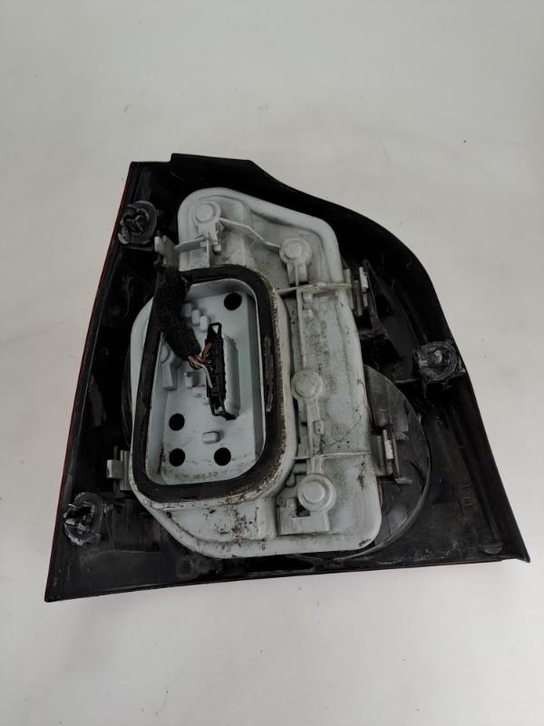 Fanale posteriore principale destro (luci) VOLKSWAGEN POLO 4 PHASE 1 Diésel - 1