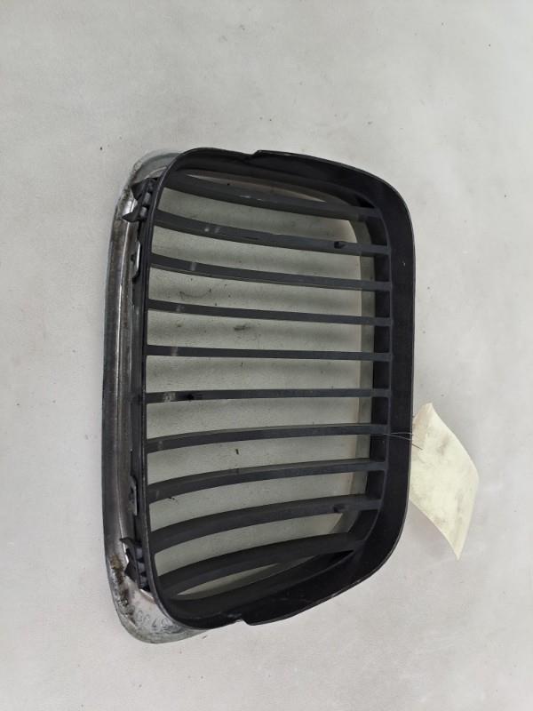 Grille de calandre gauche BMW SERIE 5 E39  - 1