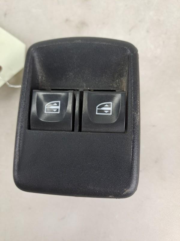Interruttore lavacristalli anteriore sinistro RENAULT TRAFIC 3 COURT PHASE 1 Diésel - 1