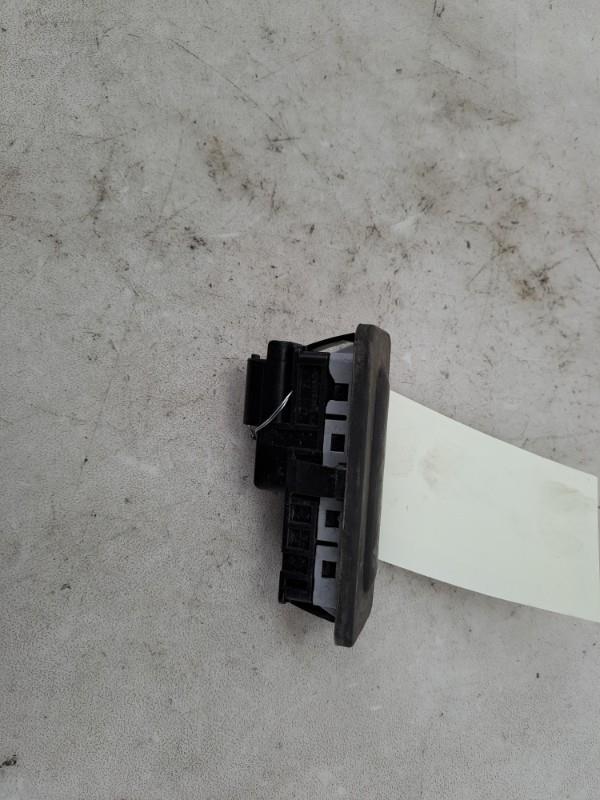 Bouton de coffre CITROEN C4 2 PHASE 1 Diesel - 1