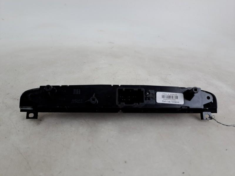 Interruttore luci emergenza FIAT PUNTO EVO 3 Gasolina - 1