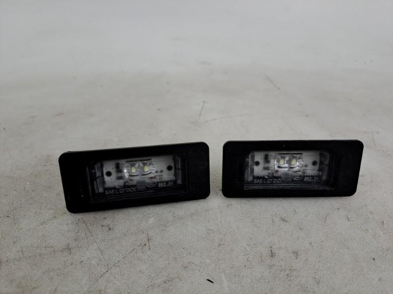 Eclairage de plaque BMW SERIE 4 F33 CABRIO PHASE 2 Essence - 1
