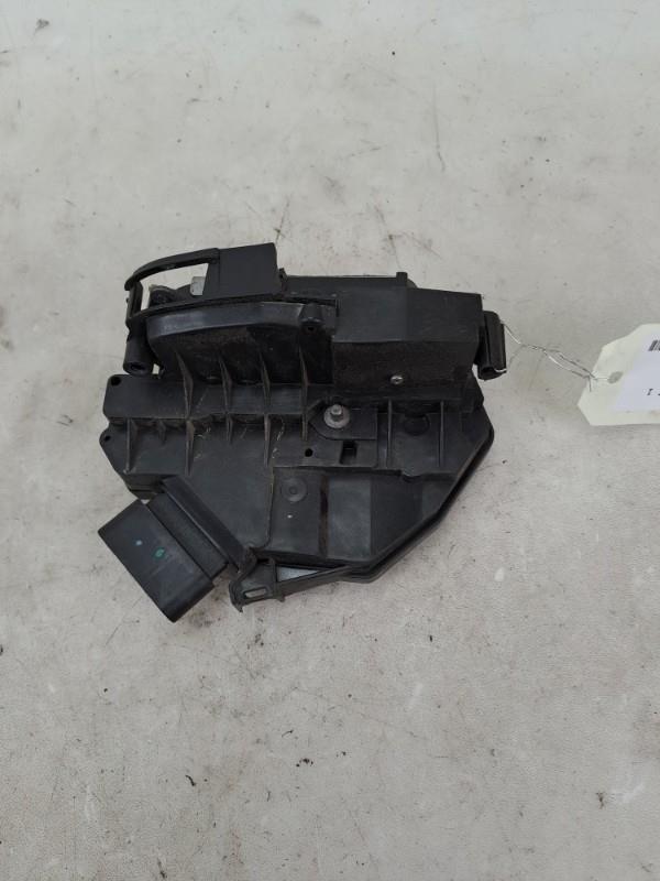 Serratura posteriore destra FORD FIESTA 6 PHASE 1 Diésel - 1