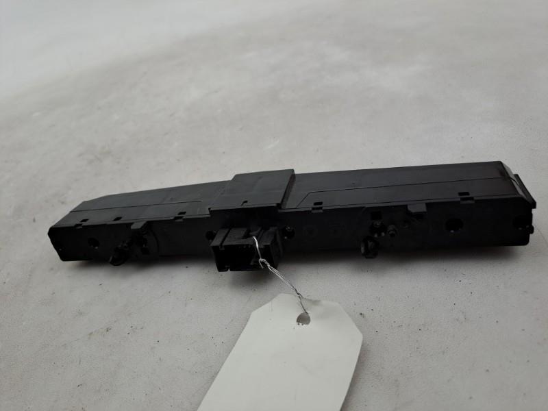 Bouton de warning OPEL ASTRA H PHASE 1  - 1