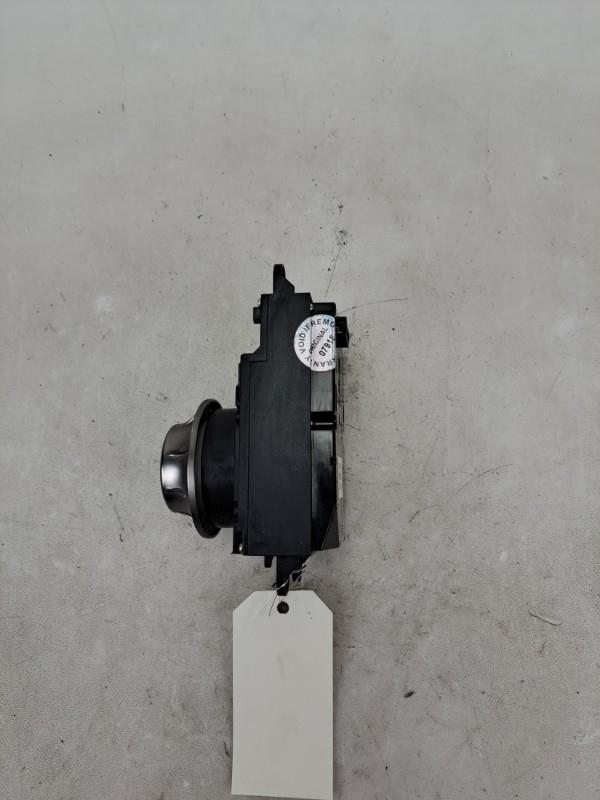 Commande GPS BMW SERIE 5 E60 PHASE 1 Essence - 1