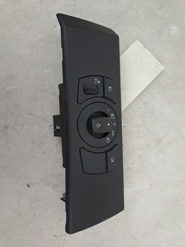 Commande de phare BMW SERIE 5 E60 PHASE 1 Essence - 1