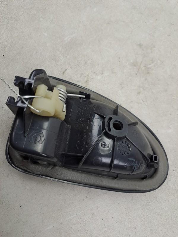Maniglia interna anteriore destra RENAULT CLIO 2 PHASE 2  - 1