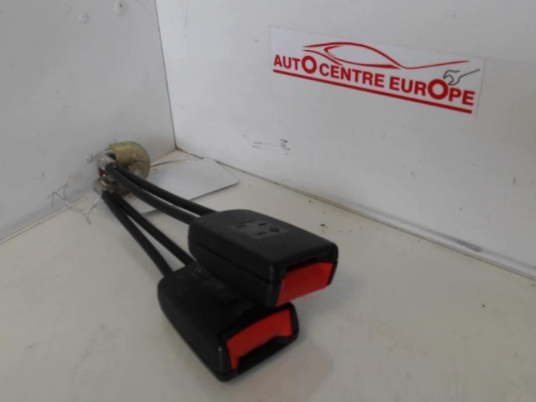 Aggancio cintura sicurezza posteriore centrale SEAT IBIZA 2 PHASE 3 Diésel - 1