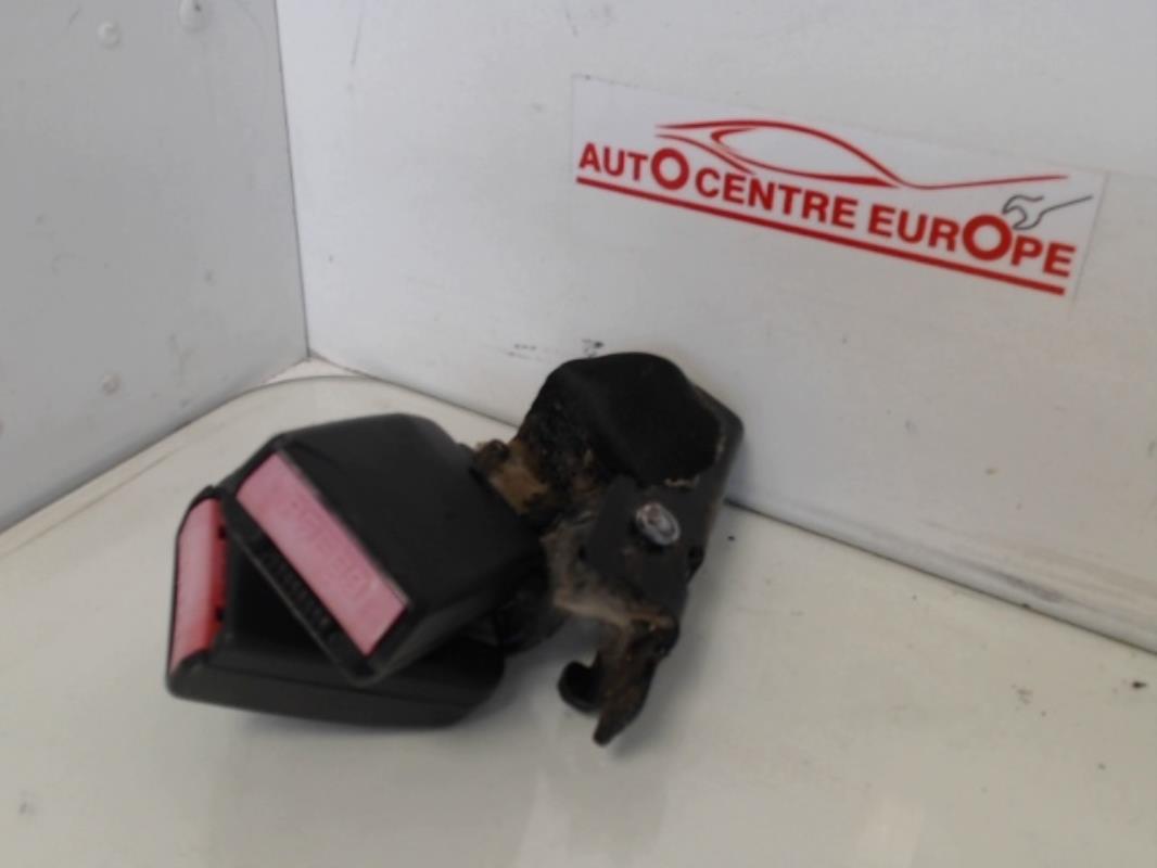 Aggancio cintura sicurezza posteriore sinistro RENAULT LAGUNA 2 PHASE 1 BREAK Diésel - 1