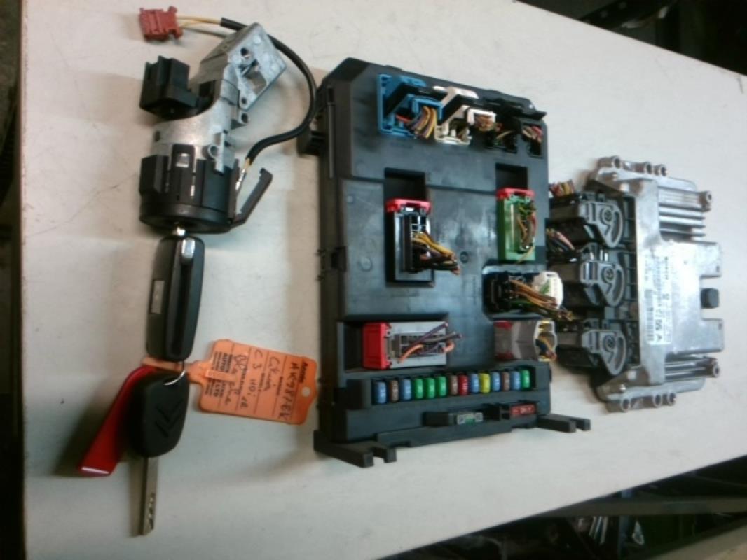 Calculateur moteur CITROEN C3 1 PHASE 2 Diesel - 1