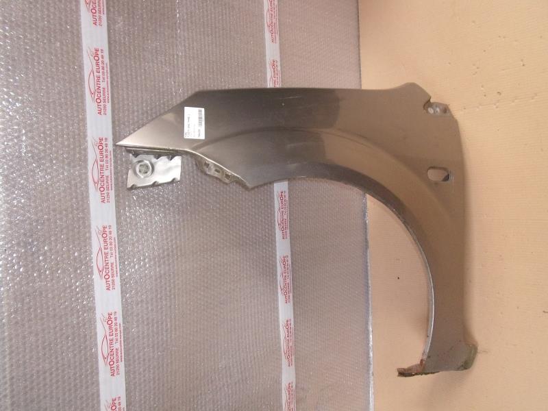 Parafango anteriore sinistro FORD FIESTA 5 PHASE 1 Gasolina - 1