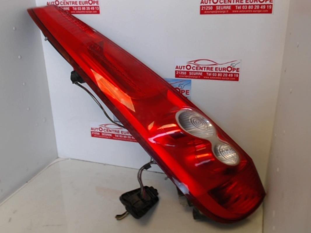 Fanale posteriore principale sinistro (luci) FORD FIESTA 5 PHASE 2 Diésel - 1
