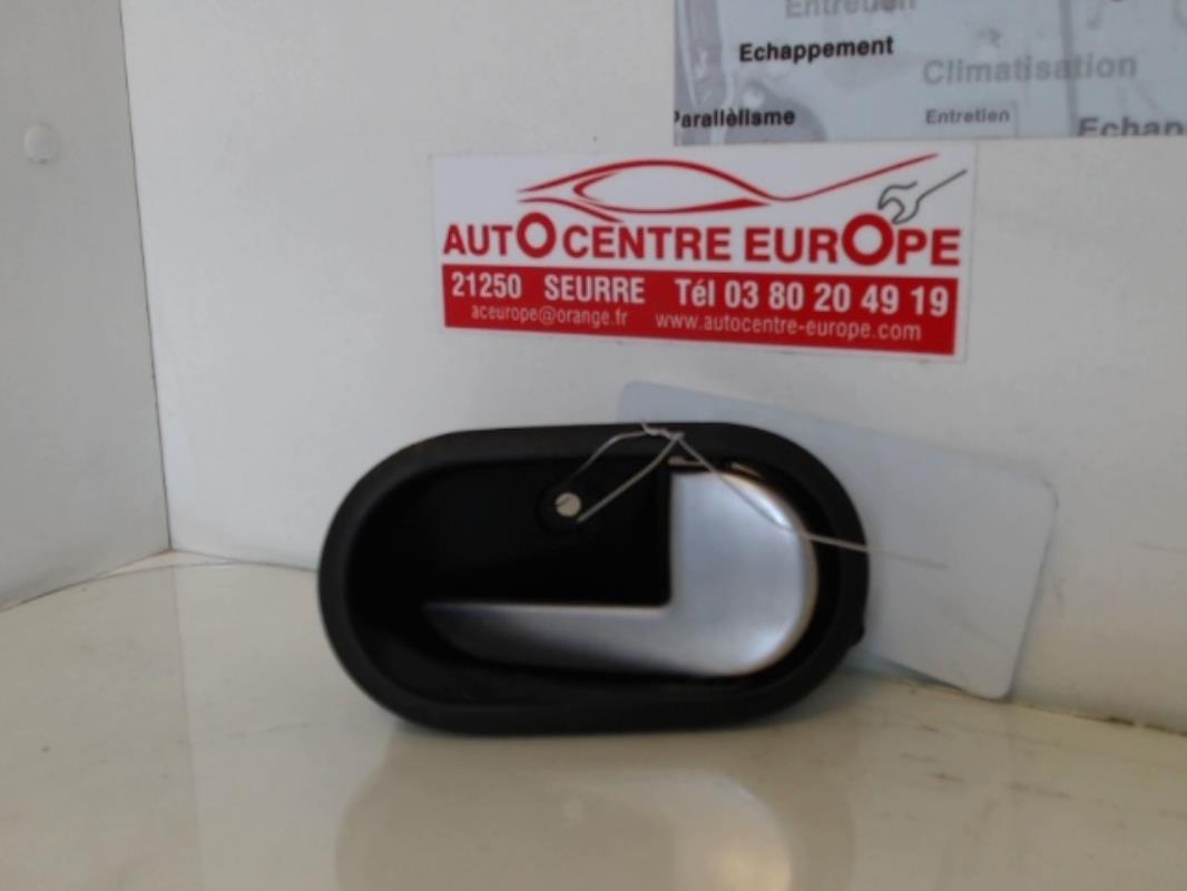 Maniglia interna posteriore destra FORD FIESTA 5 PHASE 2 Diésel - 1