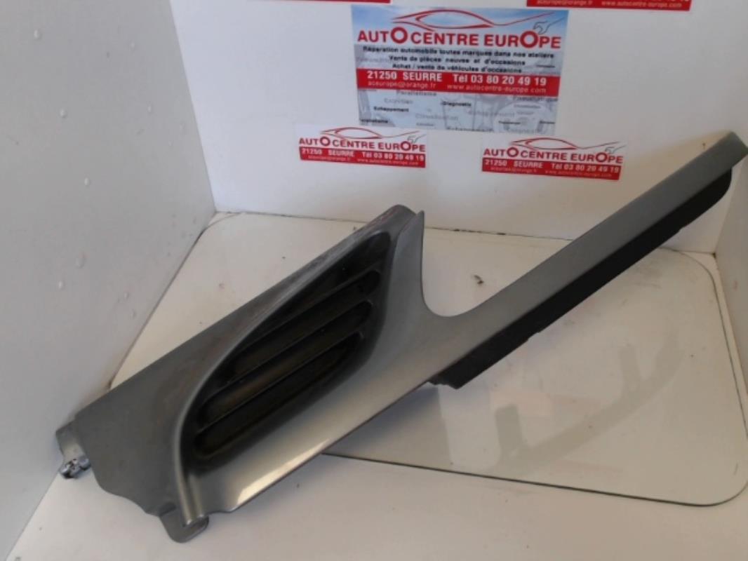 Calandre gauche RENAULT SCENIC 1 PHASE 1 Essence - 1