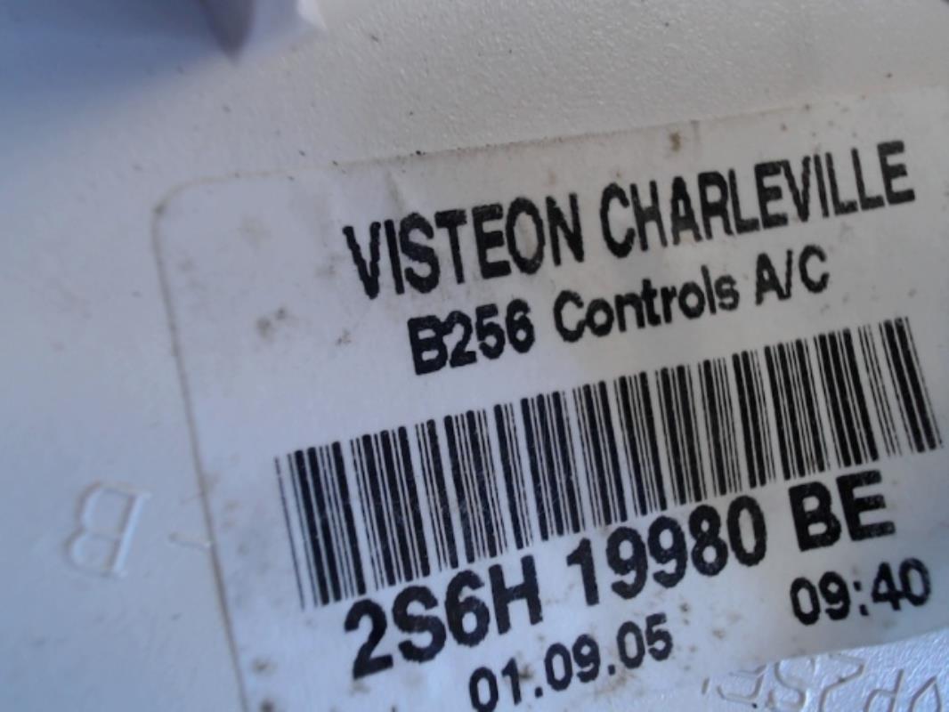 Commande chauffage FORD FIESTA 5 PHASE 1 Essence - 1