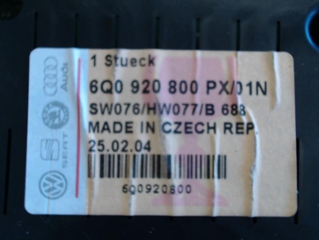 Compteur VOLKSWAGEN POLO 4 PHASE 1 Essence - 1