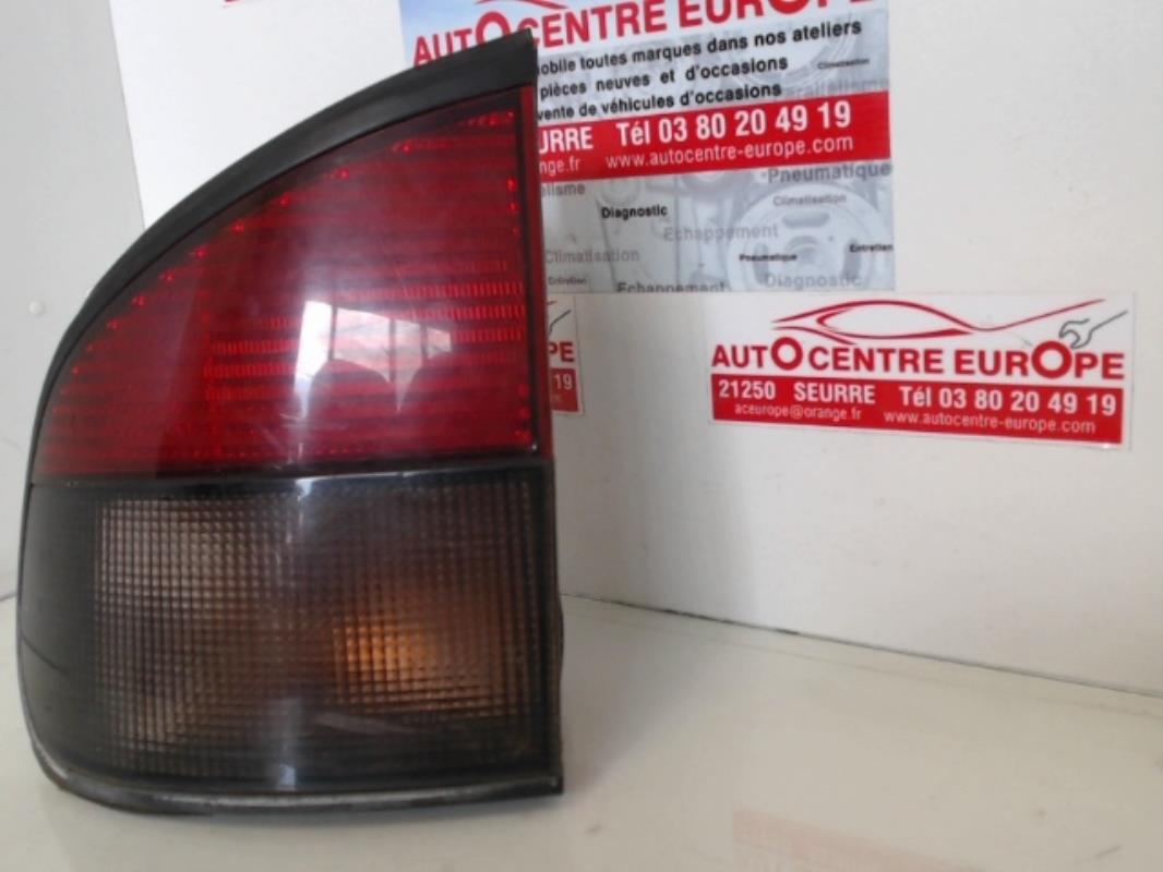 Fanale posteriore principale sinistro (luci) RENAULT SAFRANE PHASE 1 Diésel - 1