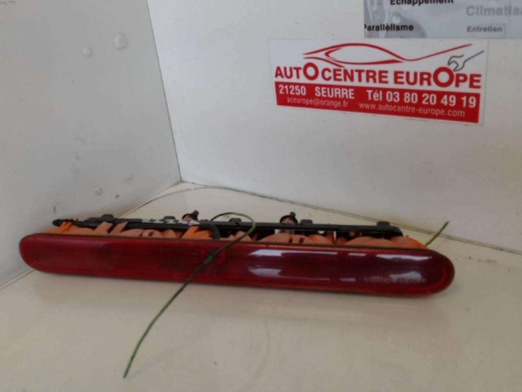 Luce stop centrale FORD FIESTA 6 PHASE 1 Diésel - 1