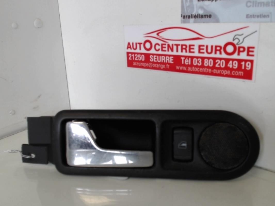 Maniglia interna posteriore sinistra VOLKSWAGEN PASSAT 4 PHASE 1 BREAK Diésel - 1