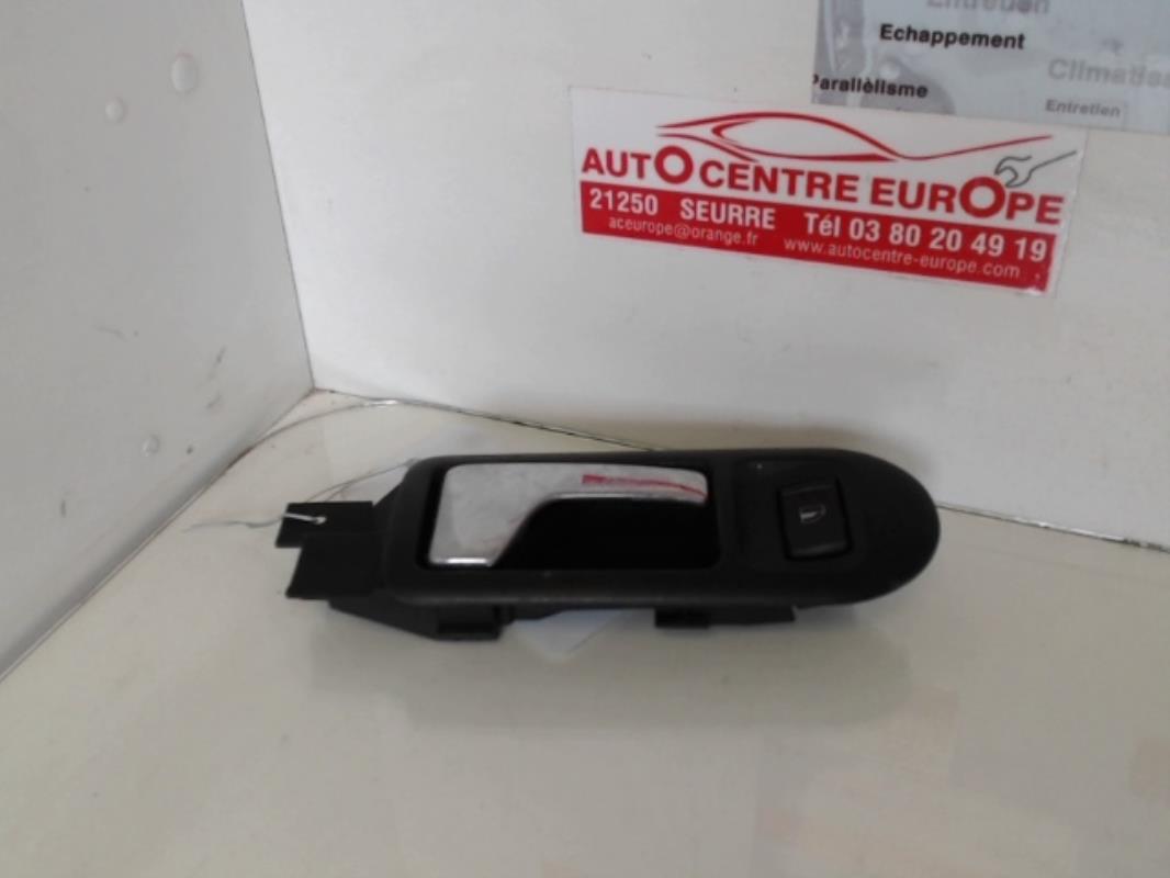Maniglia interna anteriore destra VOLKSWAGEN PASSAT 4 PHASE 1 BREAK Diésel - 1