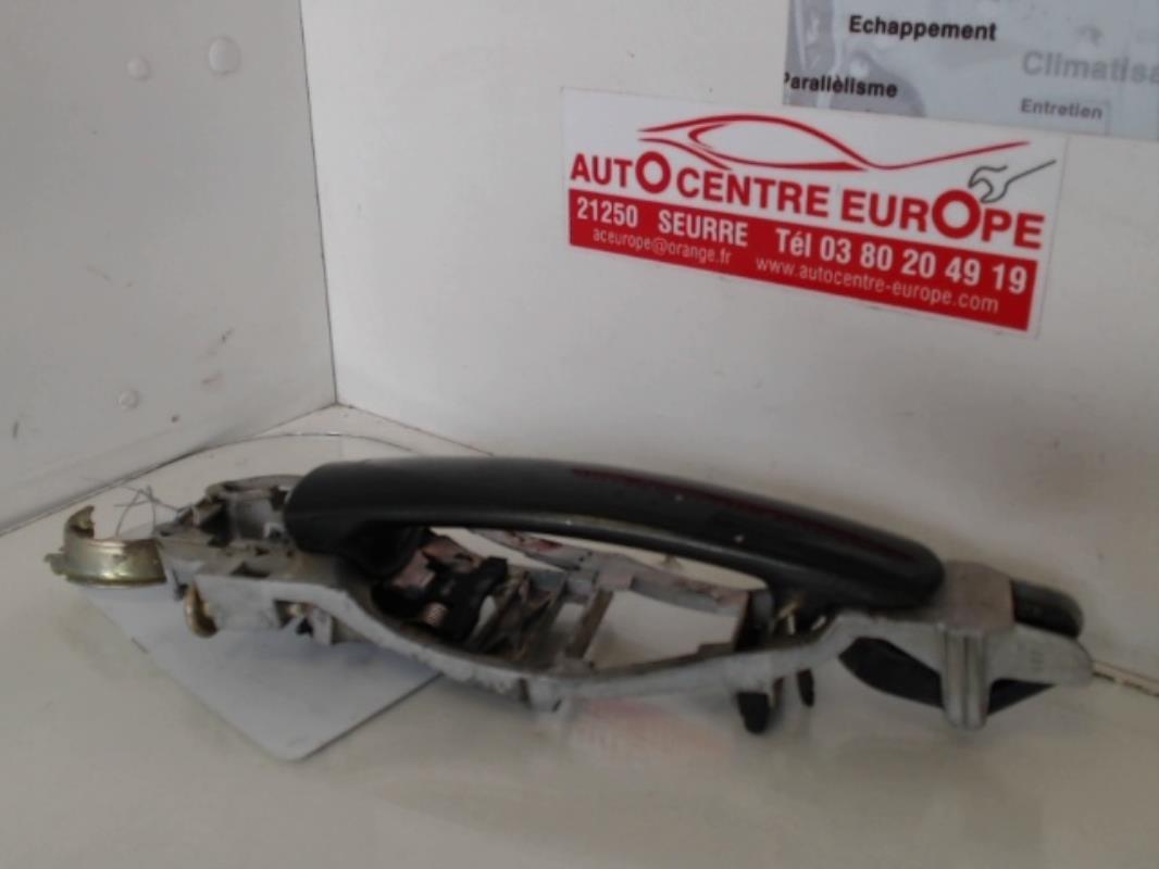 Maniglia portiera anteriore destra VOLKSWAGEN PASSAT 4 PHASE 1 BREAK Diésel - 1
