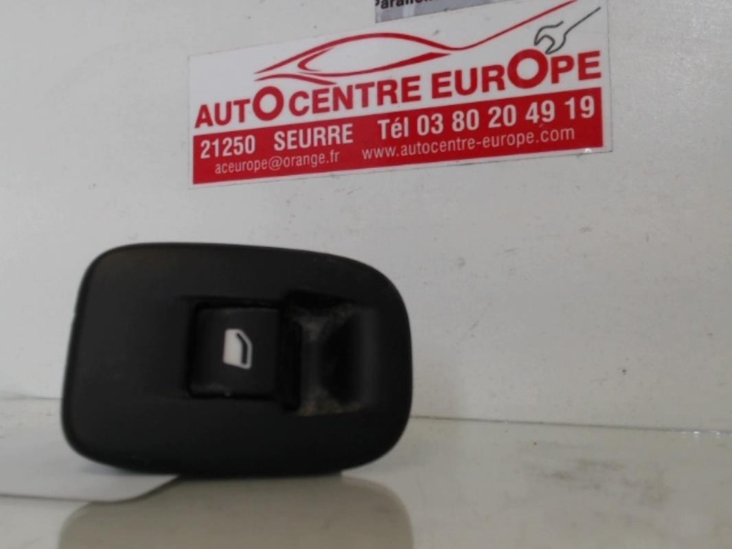 Interruttore lavacristalli posteriore destro PEUGEOT 208 1 PHASE 1 Diésel - 1
