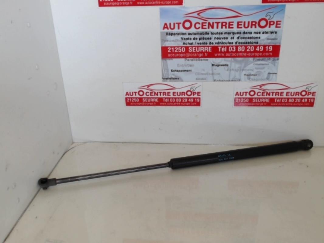 Verin de coffre VOLKSWAGEN FOX Essence - 1
