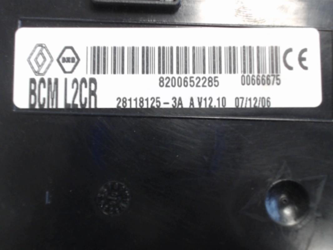 Boitier UCH RENAULT CLIO 3  - 1