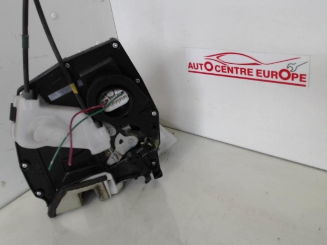 Chiusura centralizzata posteriore sinistra SUZUKI SWIFT 3 Gasolina - 1