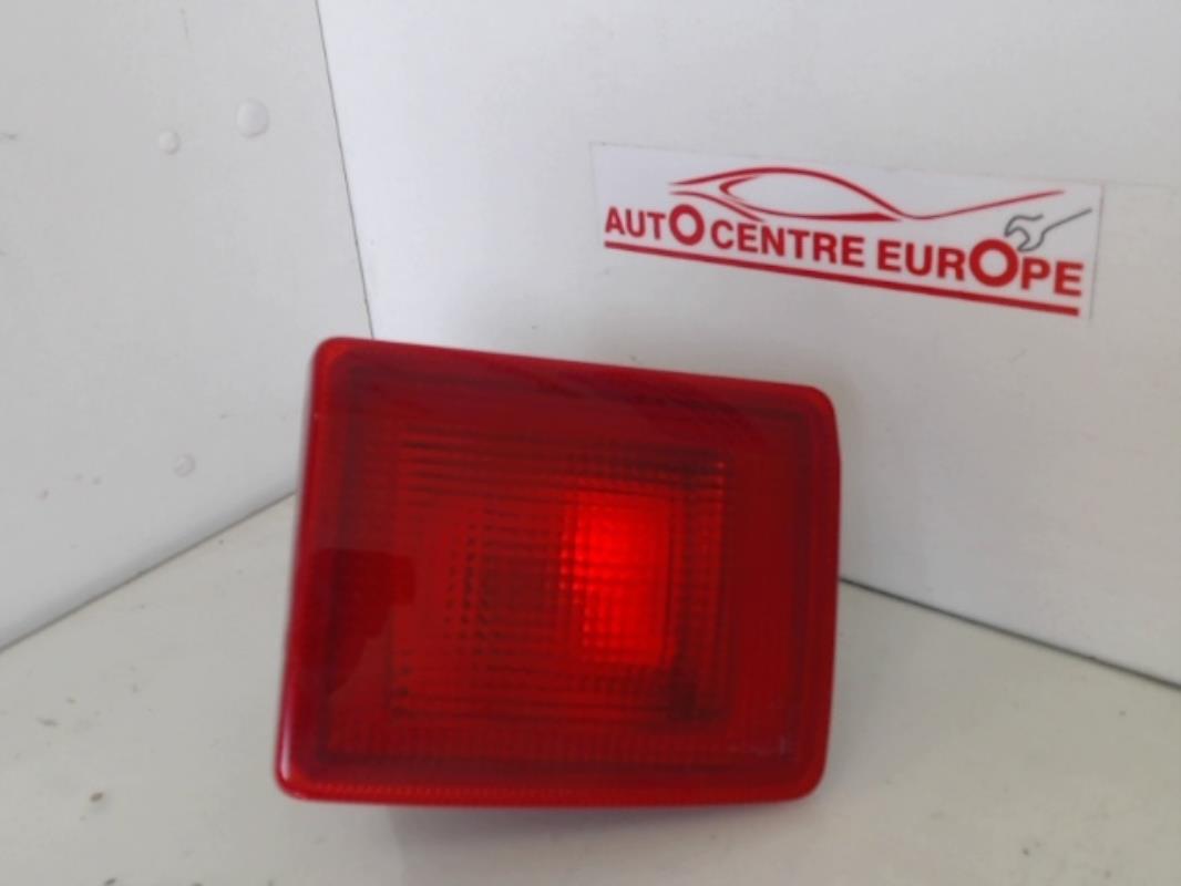 Luce paraurti posteriore sinistra PEUGEOT 407 PHASE 1 BREAK Diésel - 1
