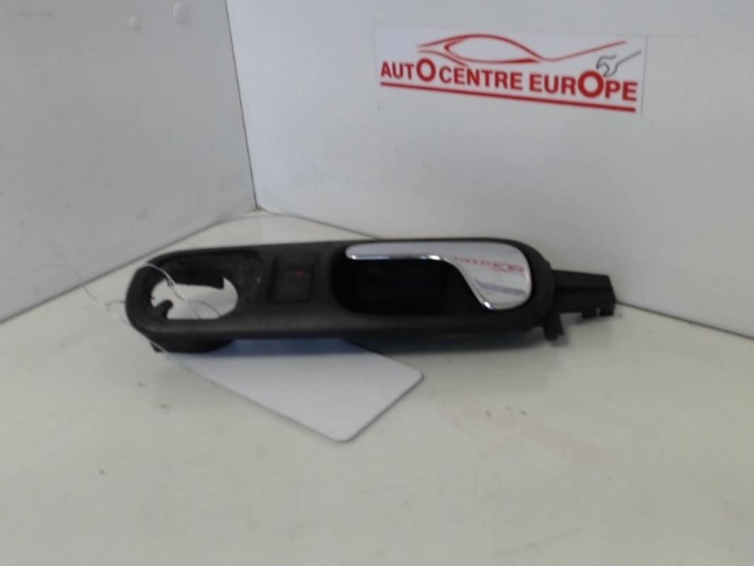 Maniglia interna anteriore sinistra AUDI A3 1 PHASE 1 Diésel - 1