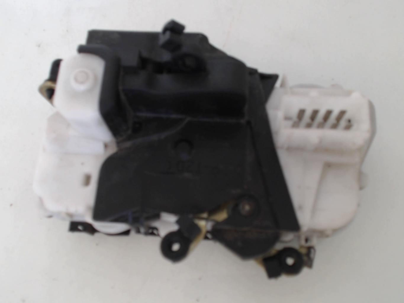 Chiusura centralizzata anteriore sinistra PEUGEOT 607 PHASE 1 Diésel - 1