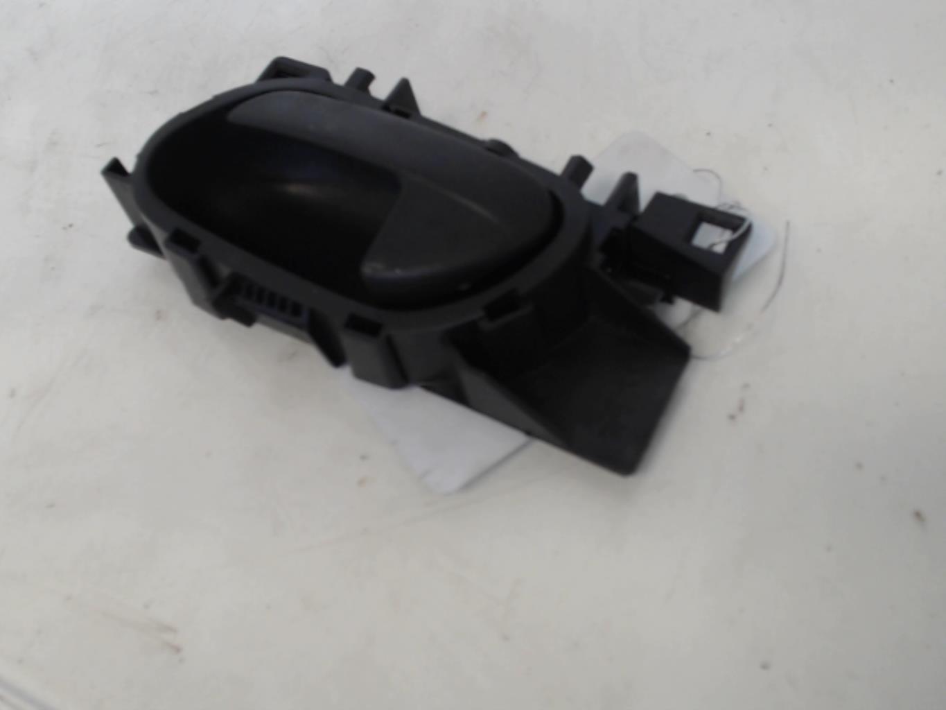Maniglia interna anteriore sinistra PEUGEOT 208 1 PHASE 2 Gasolina - 1