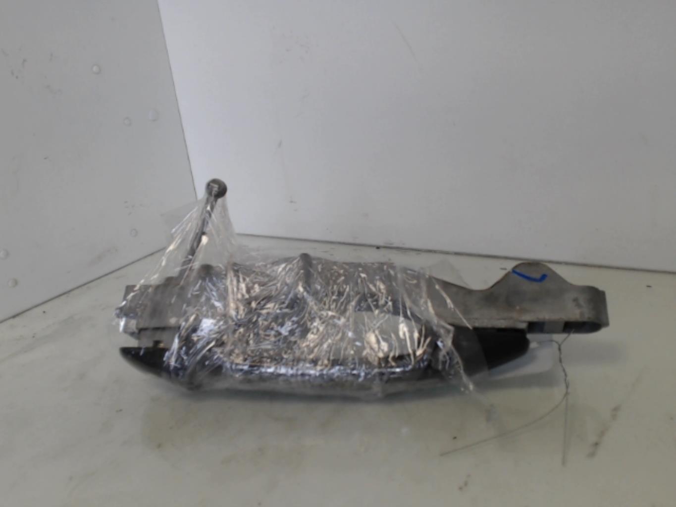Maniglia portiera anteriore sinistra PEUGEOT 208 1 PHASE 2 Gasolina - 1