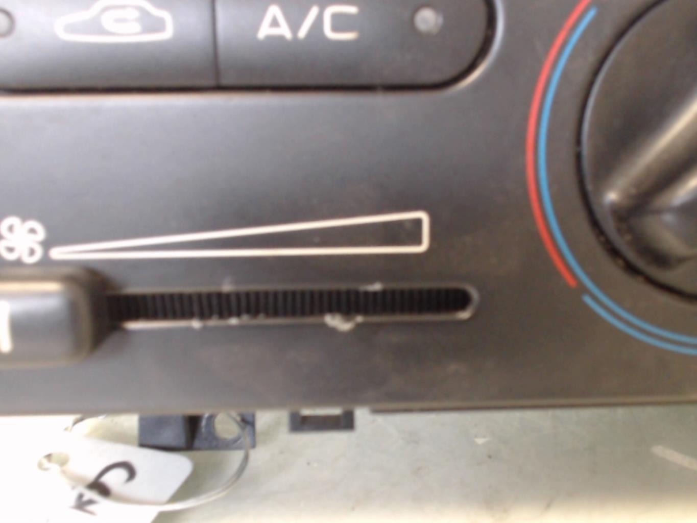 Commande chauffage PEUGEOT 406 COUPE Essence - 1