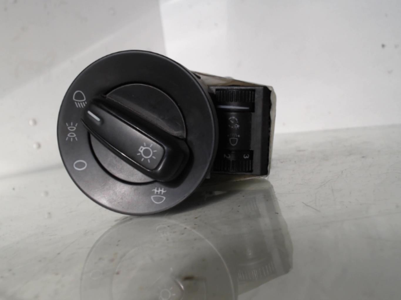 Commande de phare VOLKSWAGEN POLO 5 PHASE 1 Diesel - 1