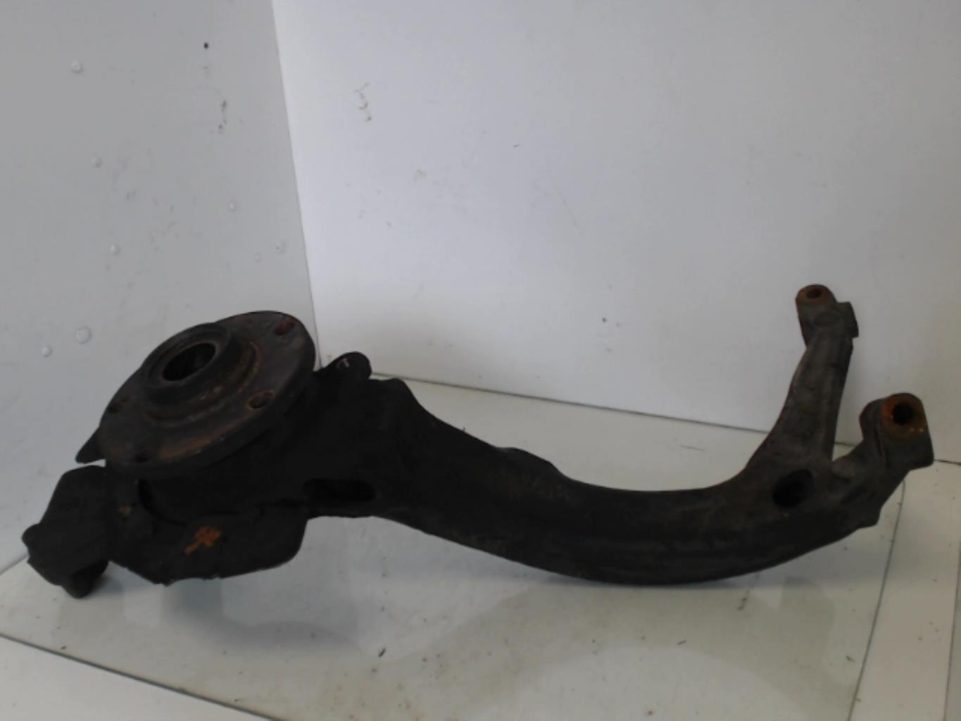 Mozzo anteriore destro AUDI A6 2 PHASE 1 Diésel - 1