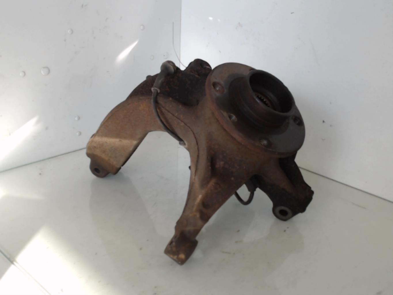Moyeu avant droit RENAULT MEGANE 2 PHASE 1 Diesel - 1