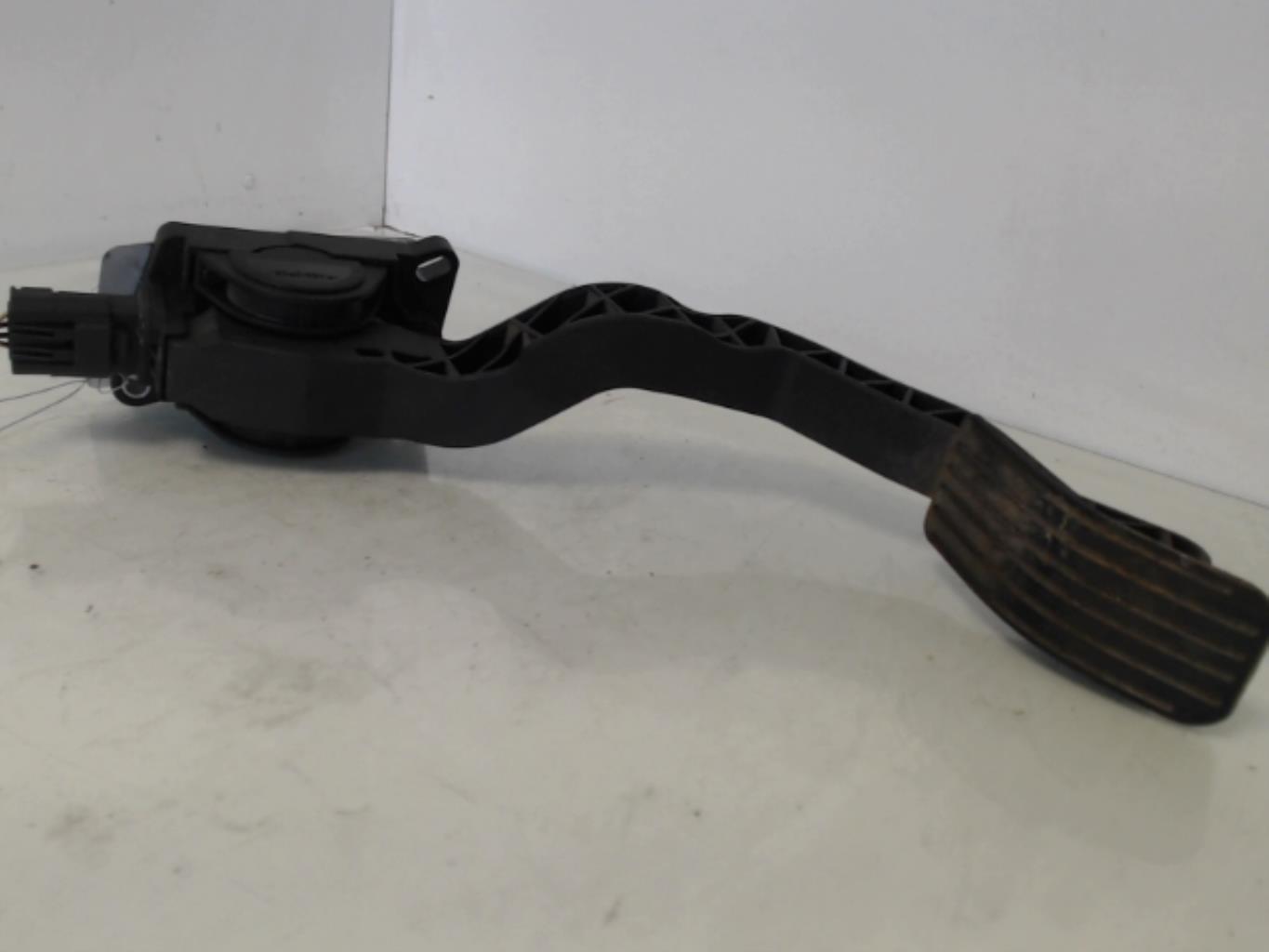 Pedale acceleratore PEUGEOT 206 PHASE 1 BREAK Diésel - 1