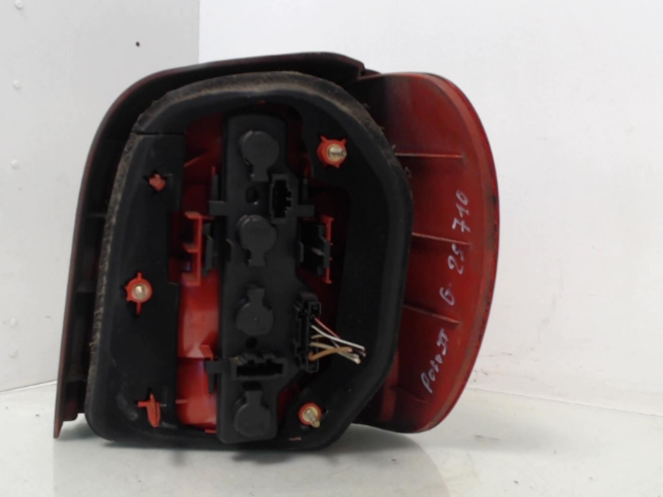 Fanale posteriore principale sinistro (luci) VOLKSWAGEN POLO 3 PHASE 2 Diésel - 1