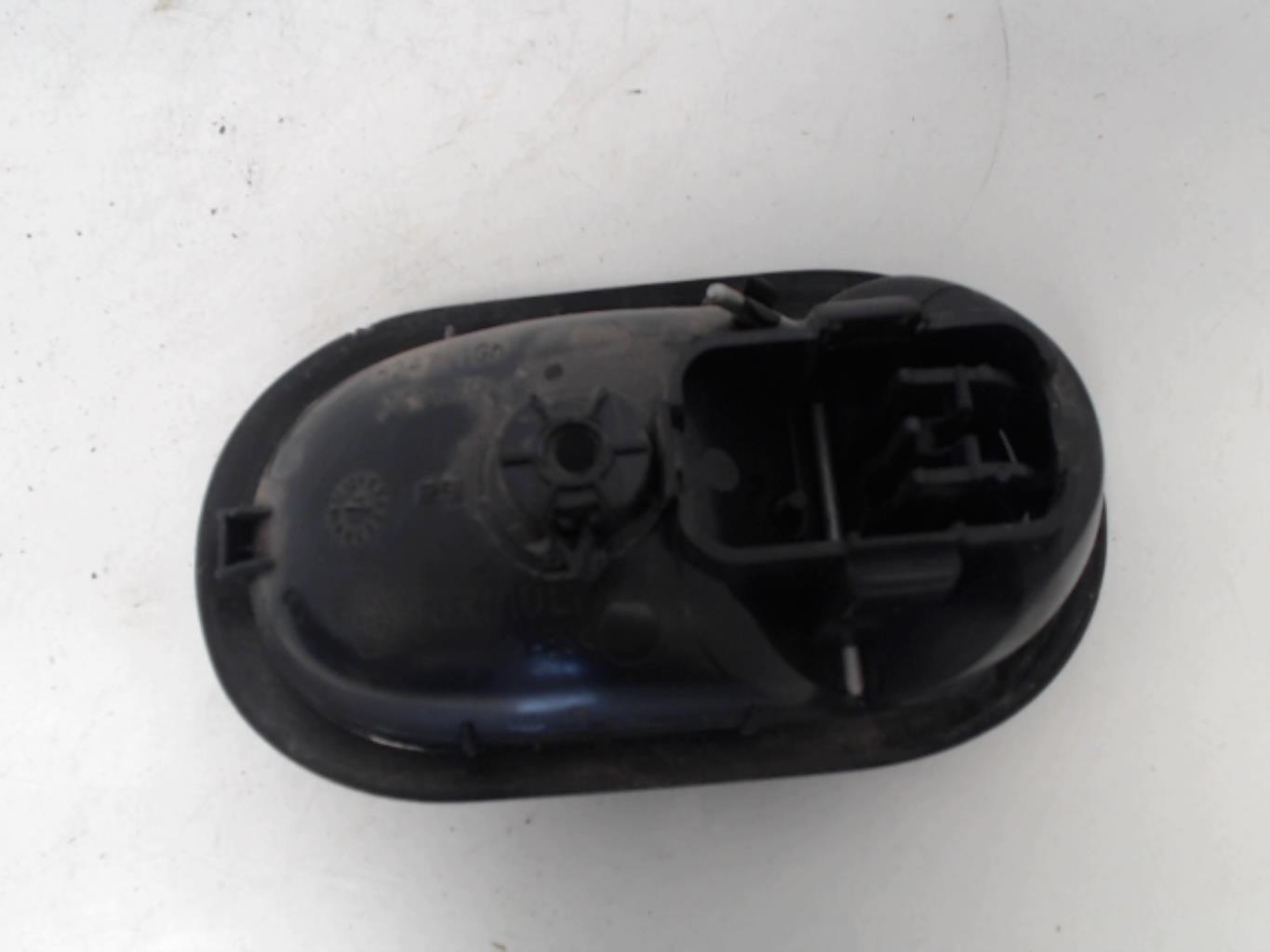 Maniglia interna porta bagagliaio sinistra RENAULT KANGOO 2 PHASE 1 Diésel - 1