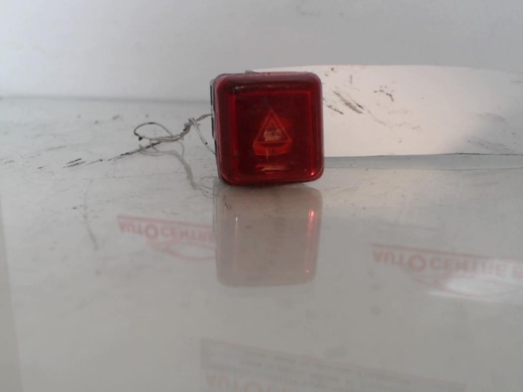 Interruttore luci emergenza CITROEN C3 PICASSO PHASE 2 Diésel - 1