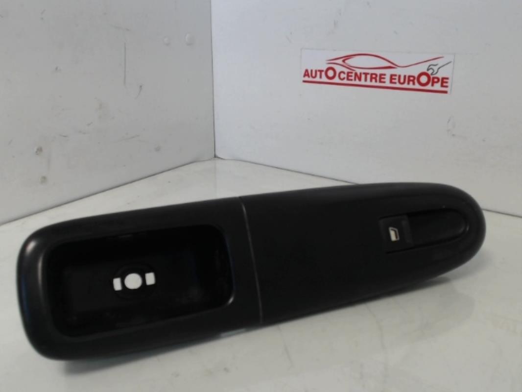 Interruttore lavacristalli anteriore destro PEUGEOT 406 PHASE 1 Diésel - 1