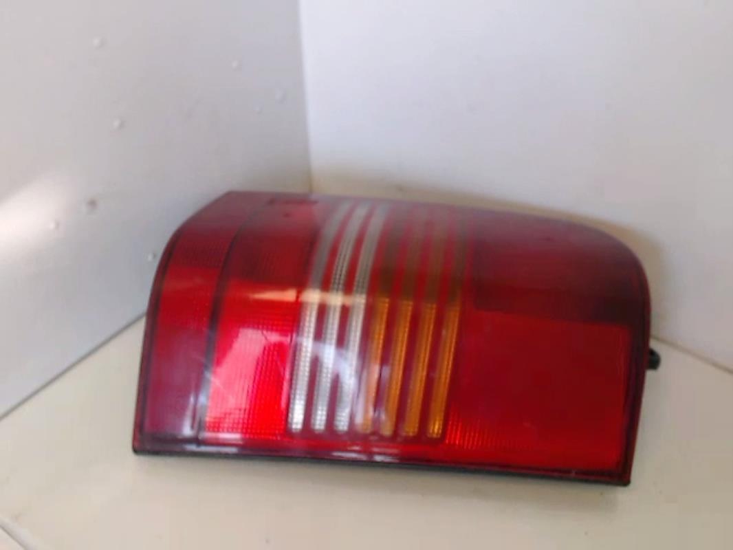 Fanale posteriore principale destro (luci) MERCEDES CLASSE V 638 PHASE 1 Diésel - 1