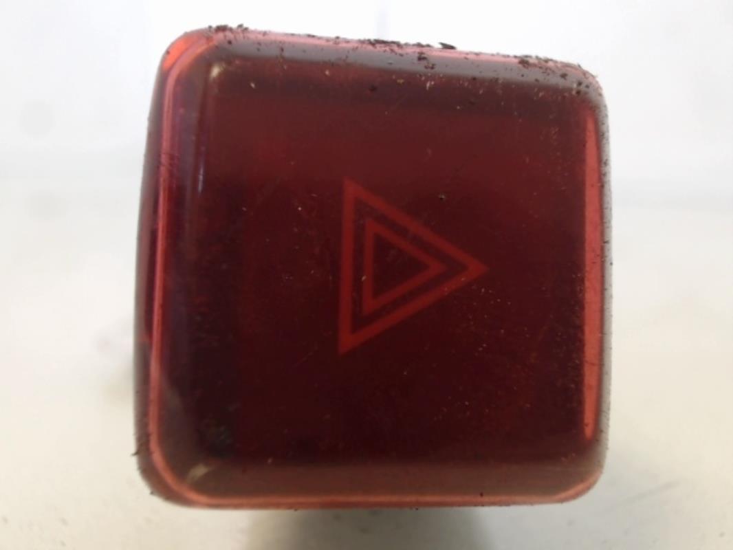 Bouton de warning CITROEN C3 PICASSO PHASE 1 Diesel - 1
